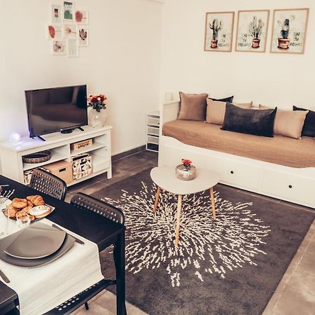 Magnifique Studio Centre Ville Toulon - Spacieux Climatisation Calme Rare Pas De Parking Prive Stationnement Gratuit Dans La Rue Exterior photo